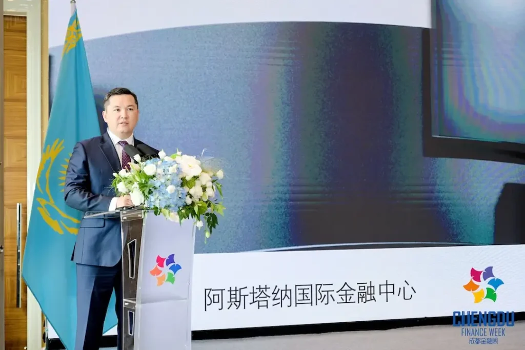 阿斯塔纳国际金融中心行政长官 雷纳特·贝克图洛夫阁下